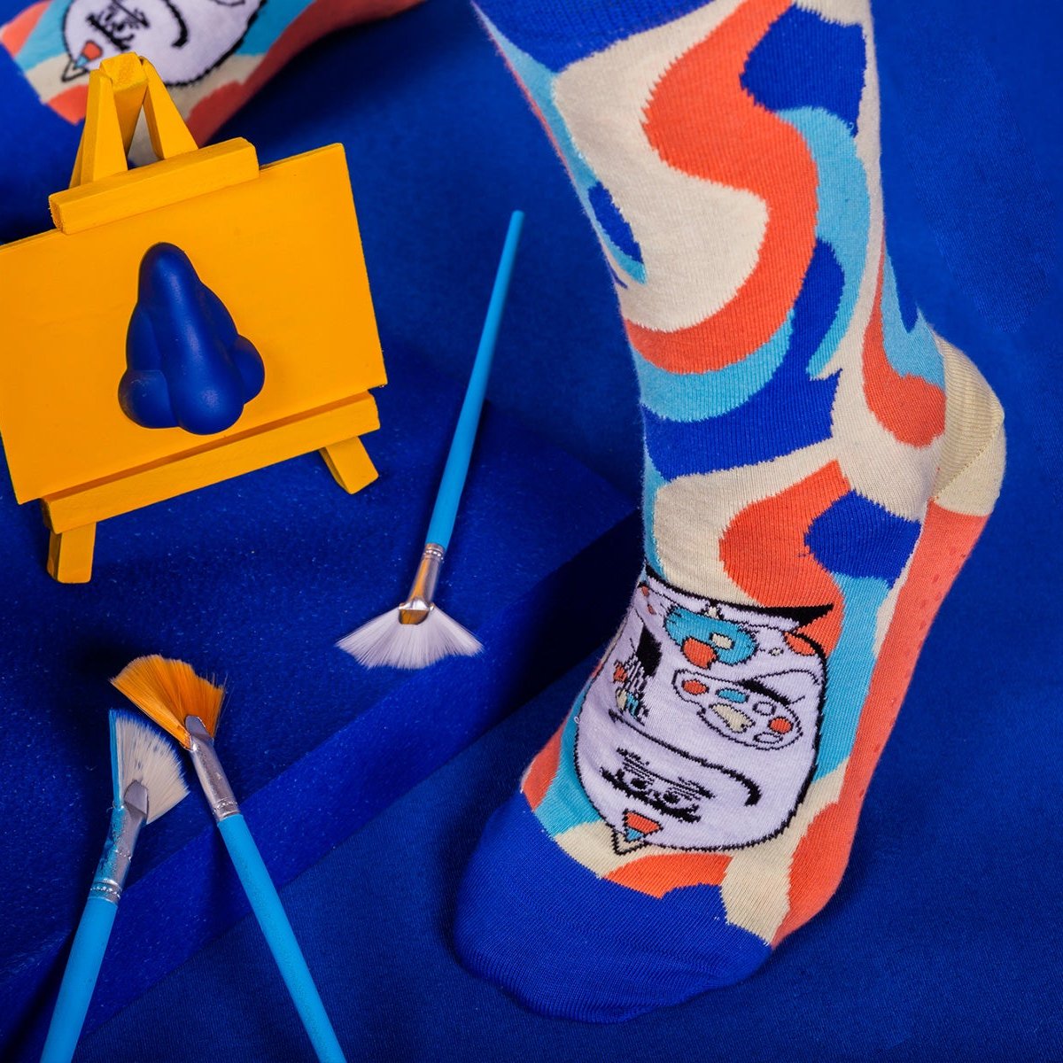 Artsy - Blue and Redorange Socks